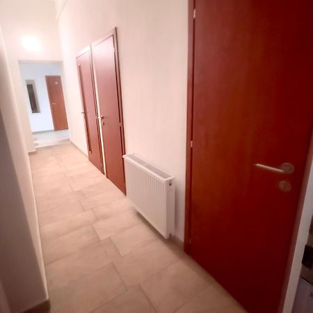Vivien Apartment บูดาเปสต์ ภายนอก รูปภาพ