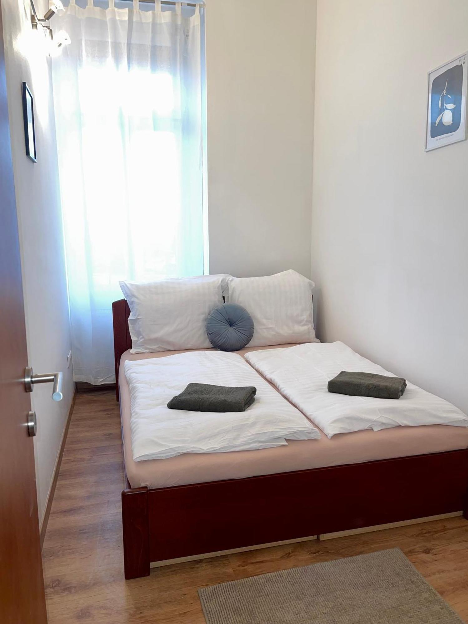 Vivien Apartment บูดาเปสต์ ภายนอก รูปภาพ